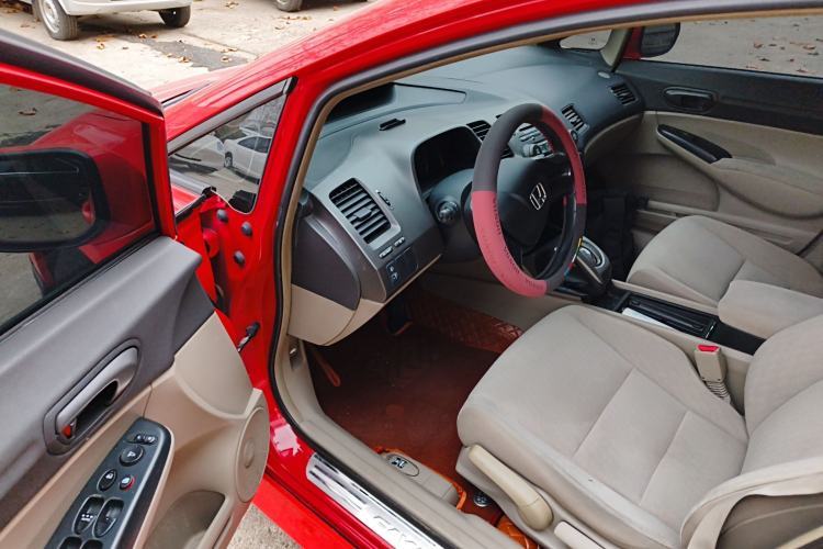 Used CIIMO 2012 1.8L Automatic Driver Seat