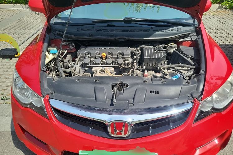 Used CIIMO 2012 1.8L Automatic Engine Bay