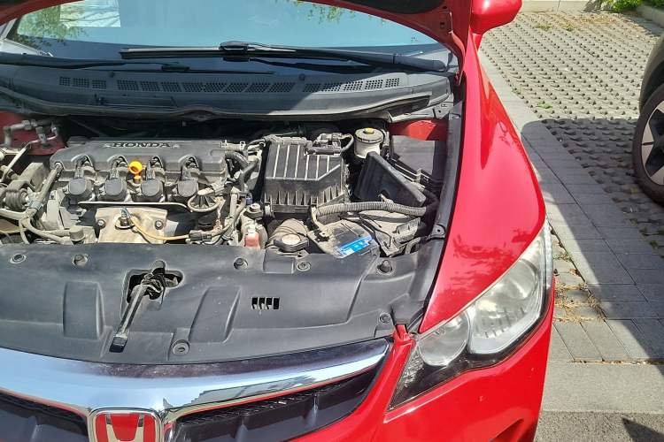 Used CIIMO 2012 1.8L Automatic Engine Bay Left