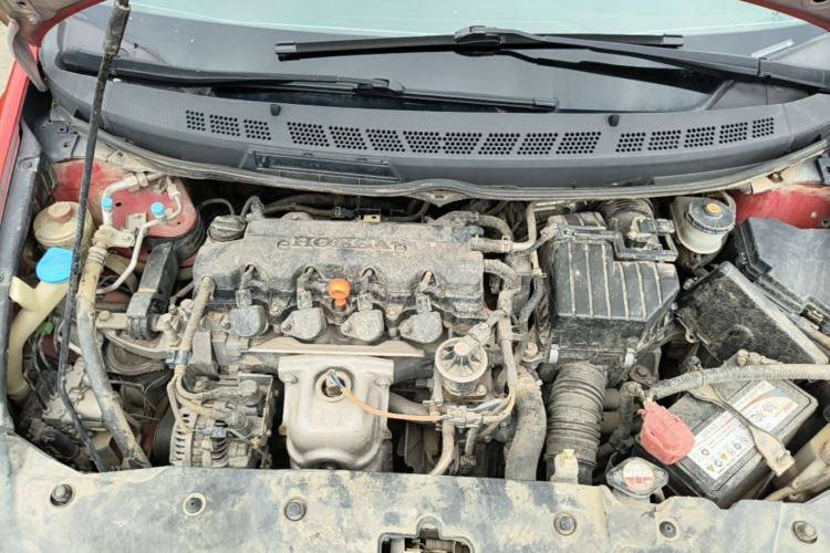 Used CIIMO 2012 1.8L Automatic Engine Bay