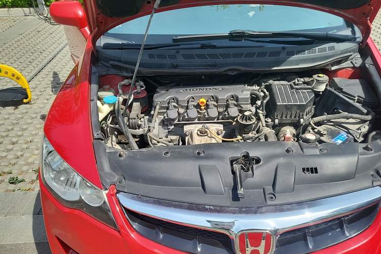 Used CIIMO 2012 1.8L Automatic Engine Bay Right