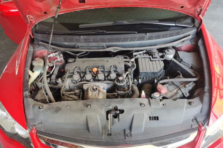 Used CIIMO 2012 1.8L Automatic Engine Bay