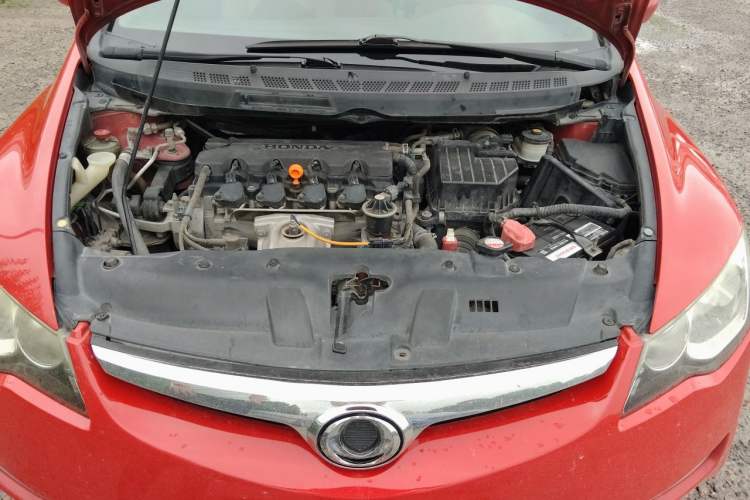 Used CIIMO 2012 1.8L Automatic Engine Bay