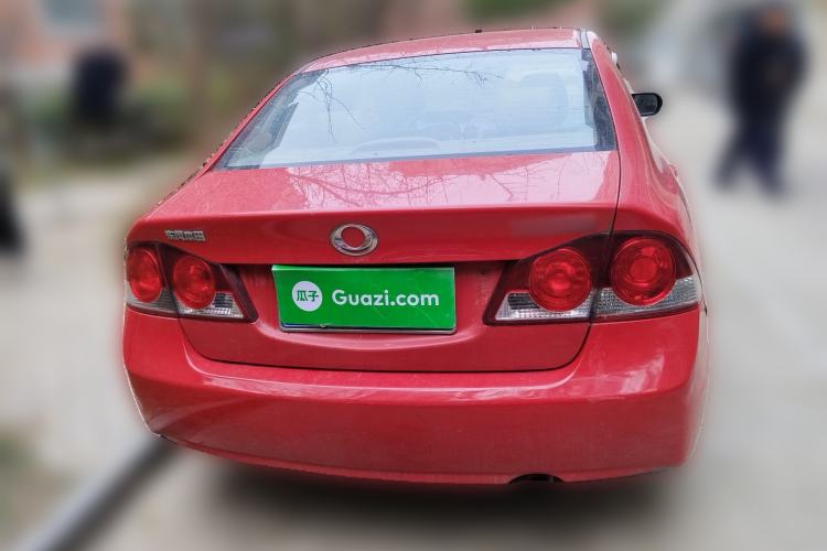 Used CIIMO 2012 1.8L Automatic Exterior 4