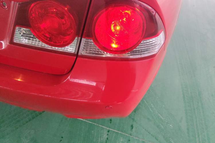 Used CIIMO 2012 1.8L Automatic Exterior 6