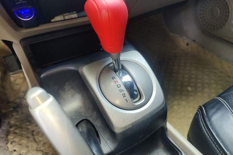 Used CIIMO 2012 1.8L Automatic Gear Lever