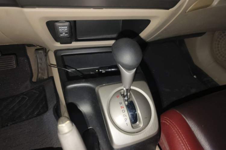 Used CIIMO 2012 1.8L Automatic Gear Lever