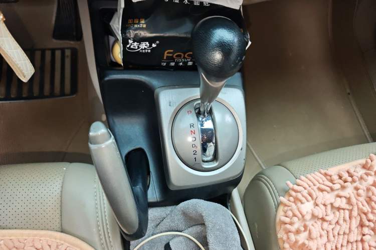 Used CIIMO 2012 1.8L Automatic Gear Lever