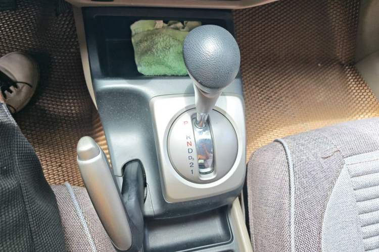 Used CIIMO 2012 1.8L Automatic Gear Lever