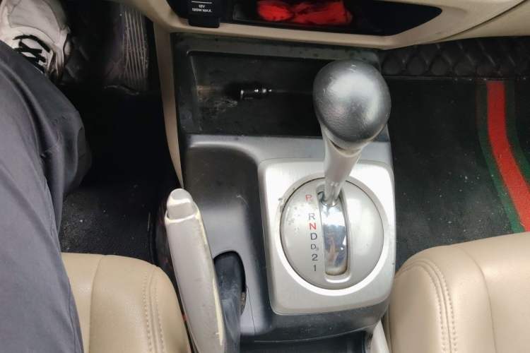 Used CIIMO 2012 1.8L Automatic Gear Lever