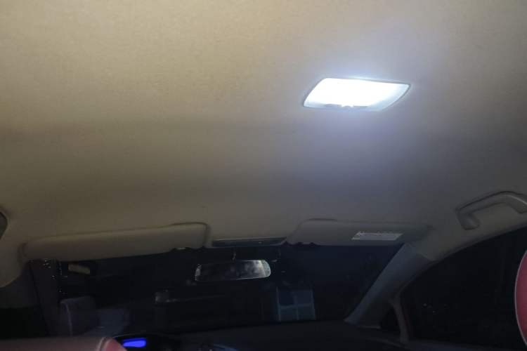 Used CIIMO 2012 1.8L Automatic Headliner