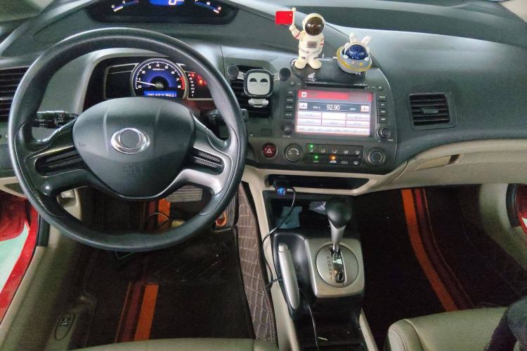 Used CIIMO 2012 1.8L Automatic Interior 2