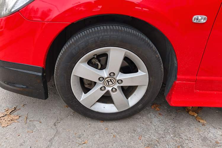 Used CIIMO 2012 1.8L Automatic Left Front Wheel Hub