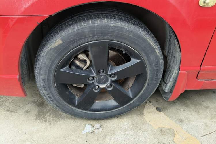 Used CIIMO 2012 1.8L Automatic Left Front Wheel Hub
