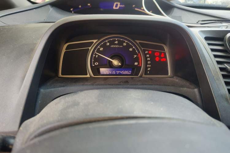 Used CIIMO 2012 1.8L Automatic Odometer Close Up