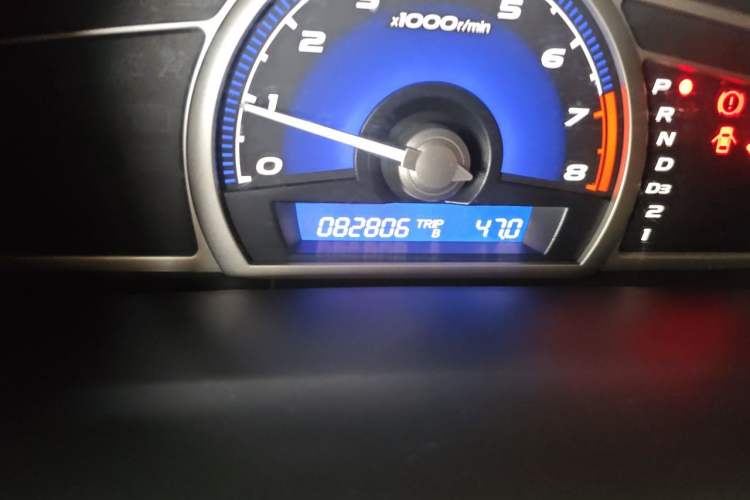 Used CIIMO 2012 1.8L Automatic Odometer Close Up