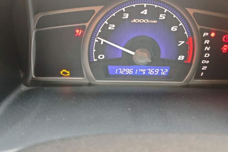 Used CIIMO 2012 1.8L Automatic Odometer Close Up