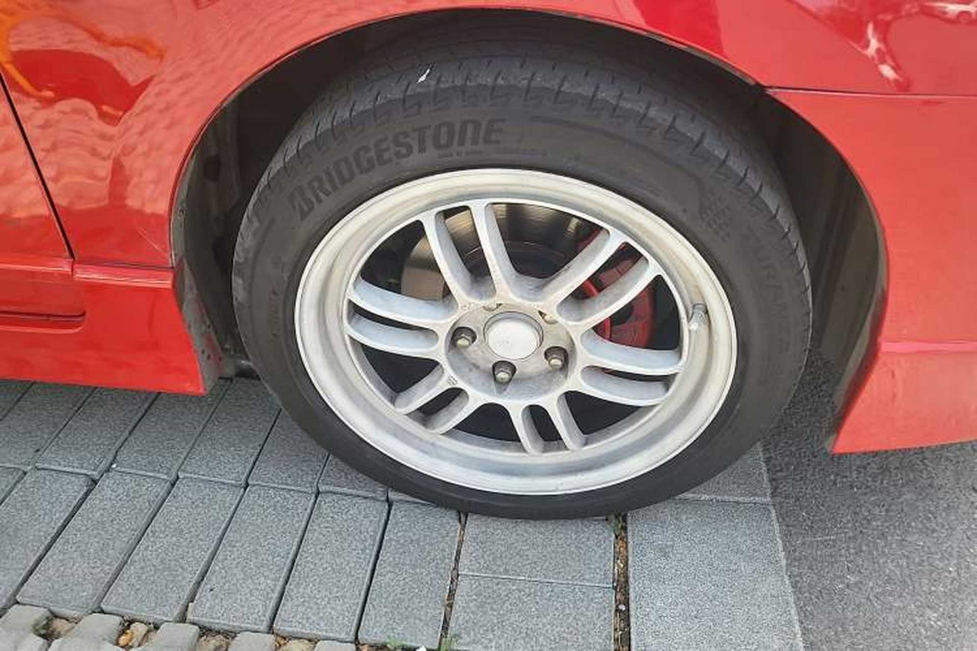 Used CIIMO 2012 1.8L Automatic Right Front Wheel Hub