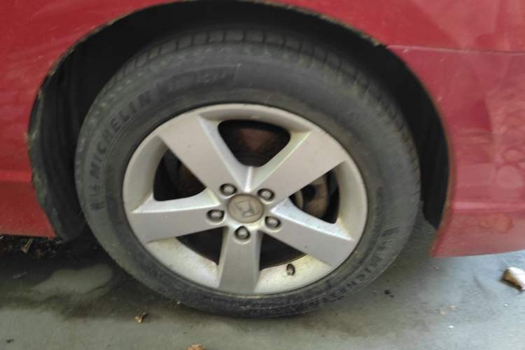 Used CIIMO 2012 1.8L Automatic Right Front Wheel Hub