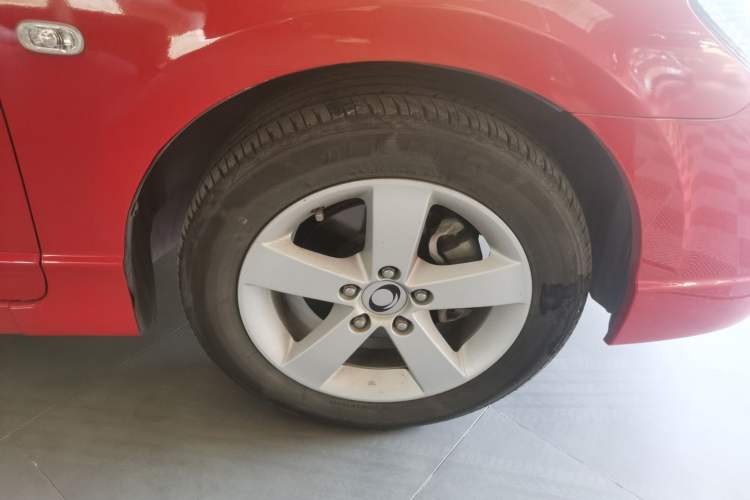 Used CIIMO 2012 1.8L Automatic Right Front Wheel Hub