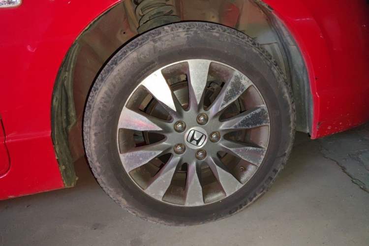 Used CIIMO 2012 1.8L Automatic Right Front Wheel Hub