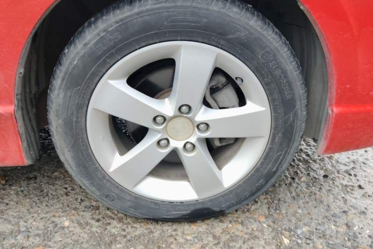 Used CIIMO 2012 1.8L Automatic Right Front Wheel Hub