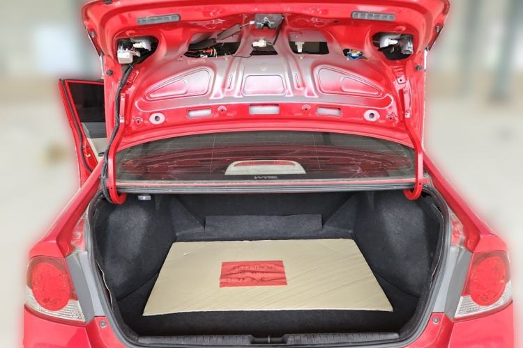 Used CIIMO 2012 1.8L Automatic Trunk