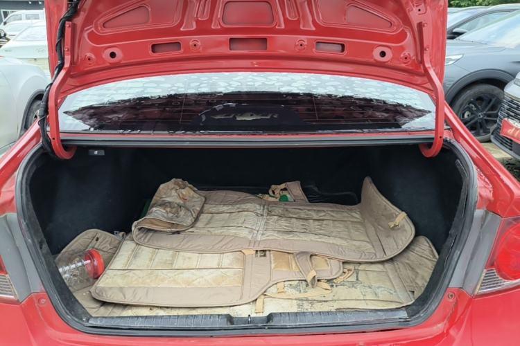 Used CIIMO 2012 1.8L Automatic Trunk