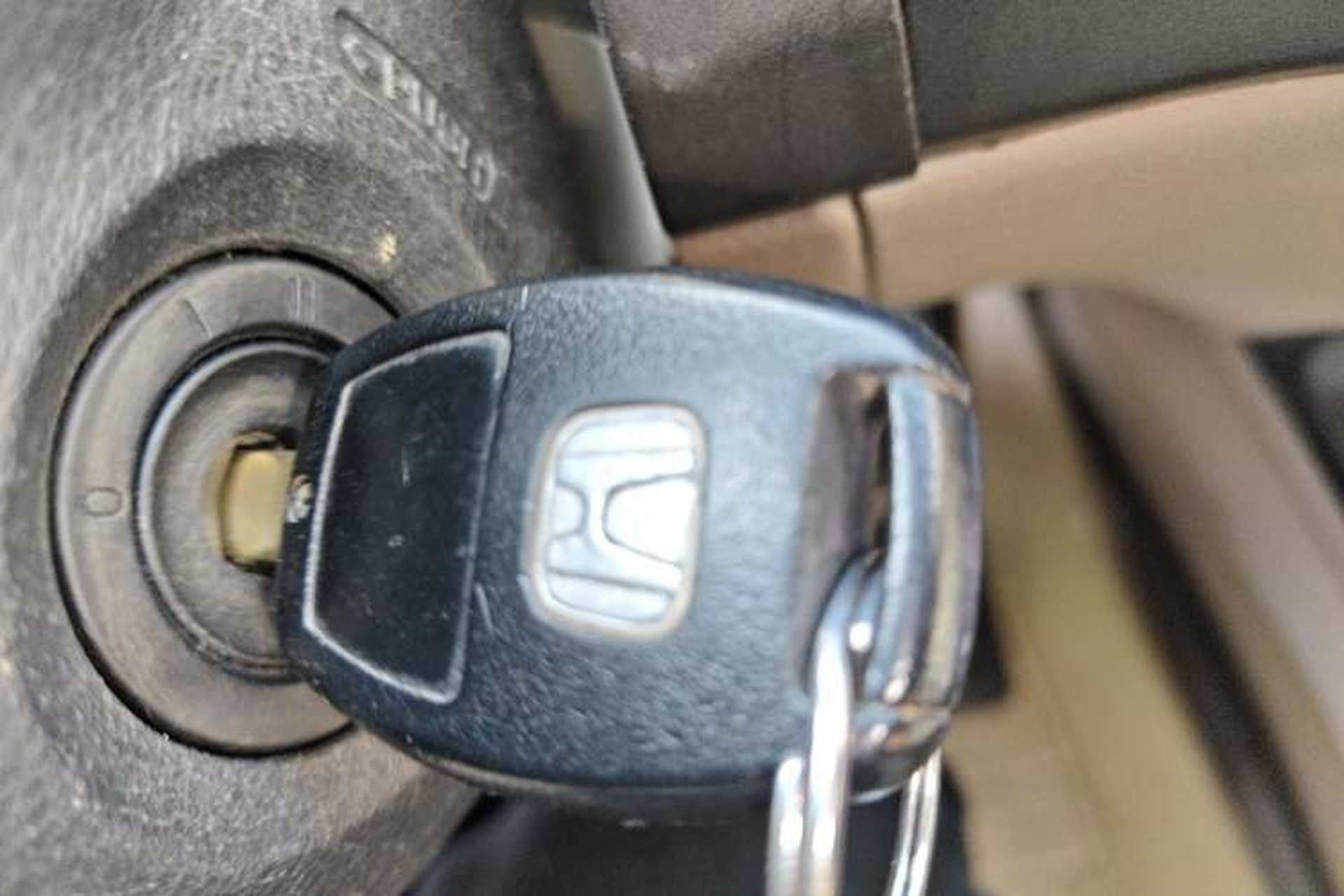 Used CIIMO 2012 1.8L Manual Vehicle Key
