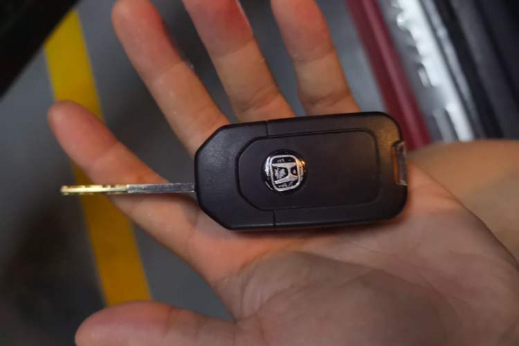 Used CIIMO 2012 1.8L Manual Vehicle Key