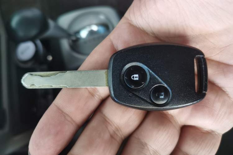 Used CIIMO 2012 1.8L Automatic Vehicle Key