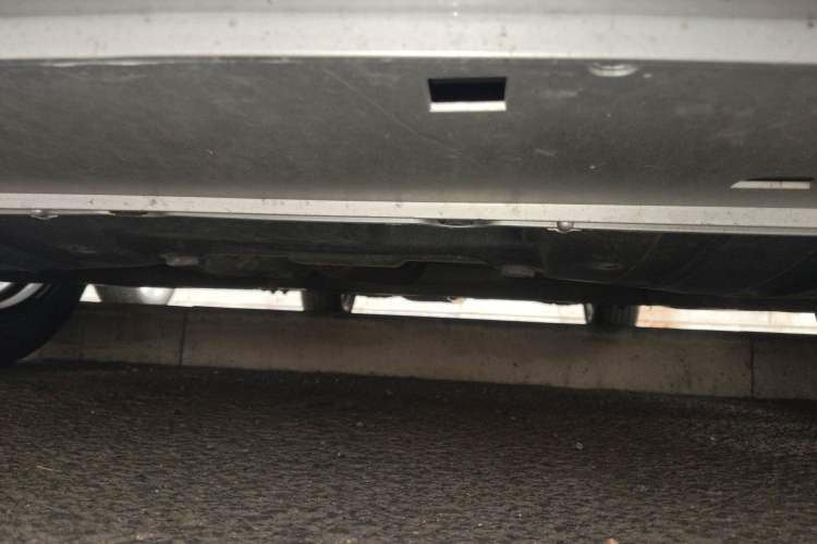 Used CIIMO 2012 1.8L Automatic Chassis Front
