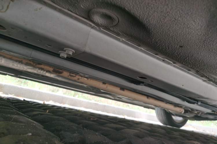 Used CIIMO 2012 1.8L Automatic Chassis Front Left