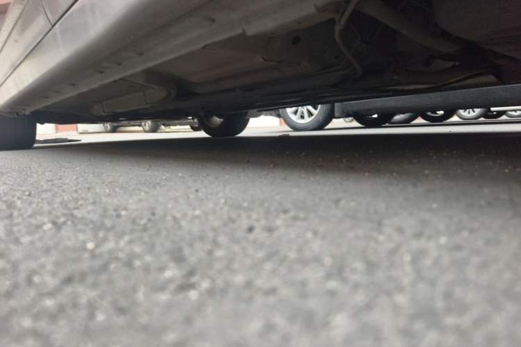 Used CIIMO 2012 1.8L Automatic Chassis Rear Left