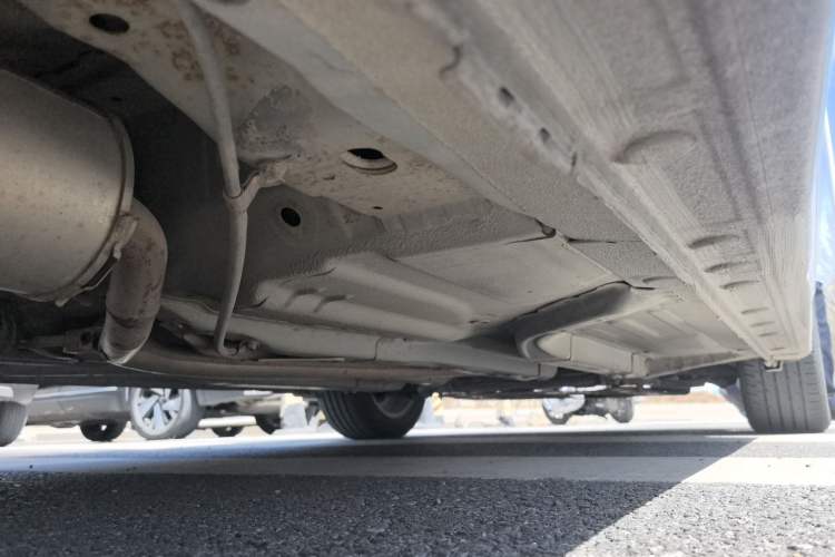 Used CIIMO 2012 1.8L Manual Chassis Rear Right