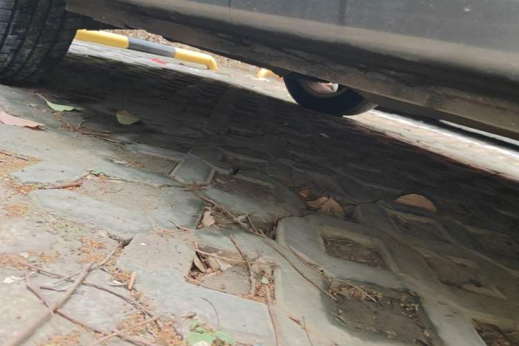 Used CIIMO 2012 1.8L Manual Chassis Rear Right