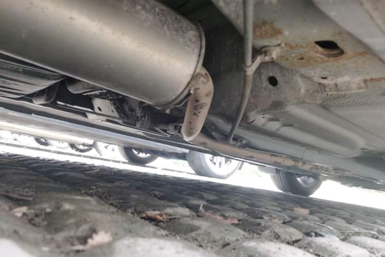 Used CIIMO 2012 1.8L Automatic Chassis Rear Right