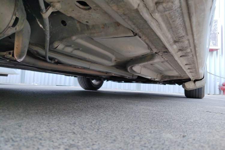 Used CIIMO 2012 1.8L Automatic Chassis Rear Right