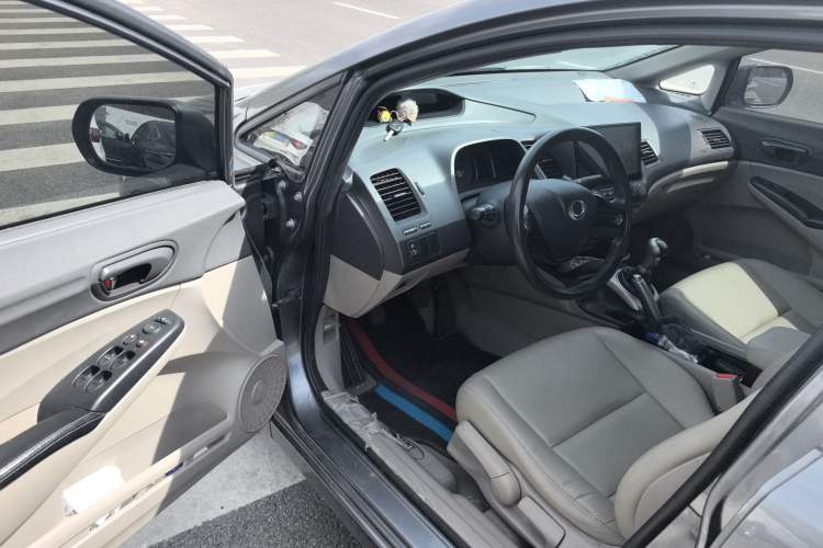 Used CIIMO 2012 1.8L Manual Driver Seat