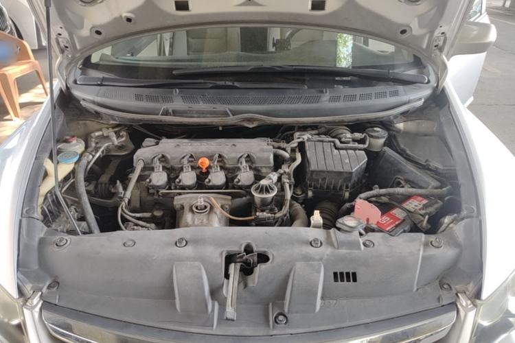 Used CIIMO 2012 1.8L Automatic Engine Bay