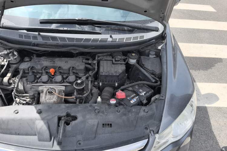 Used CIIMO 2012 1.8L Manual Engine Bay Left