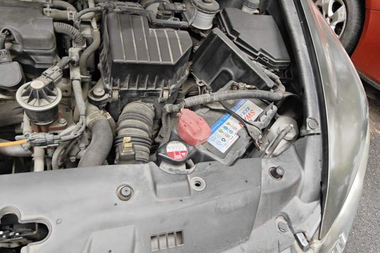 Used CIIMO 2012 1.8L Manual Engine Bay Left