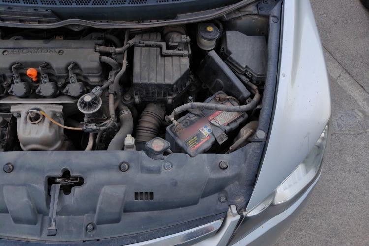 Used CIIMO 2012 1.8L Automatic Engine Bay Left