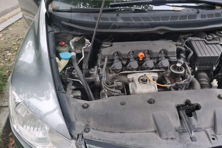 Used CIIMO 2012 1.8L Automatic Engine Bay Right