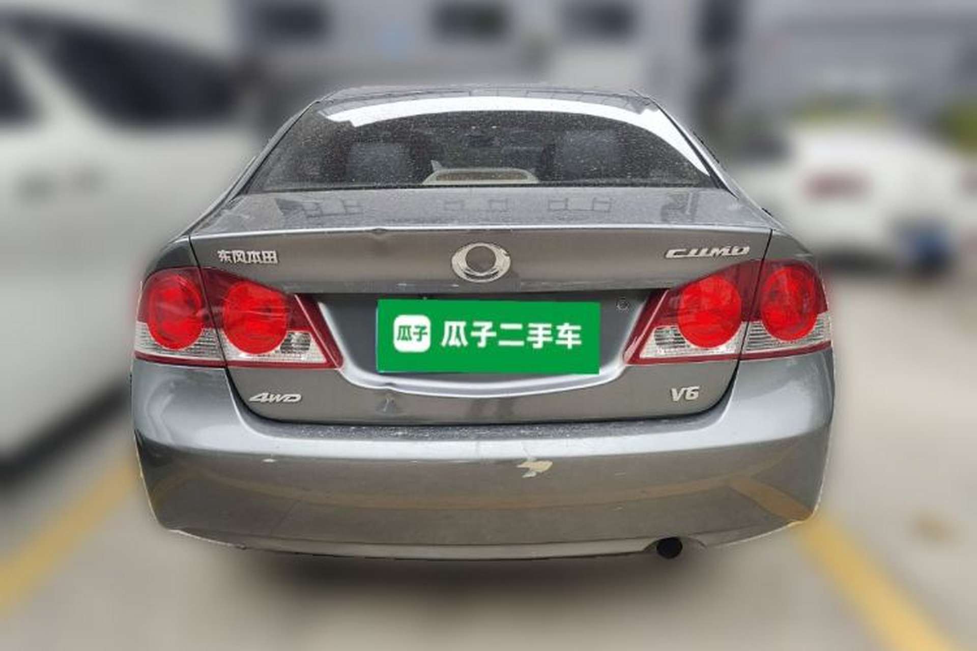 Used CIIMO 2012 1.8L Automatic Exterior 4