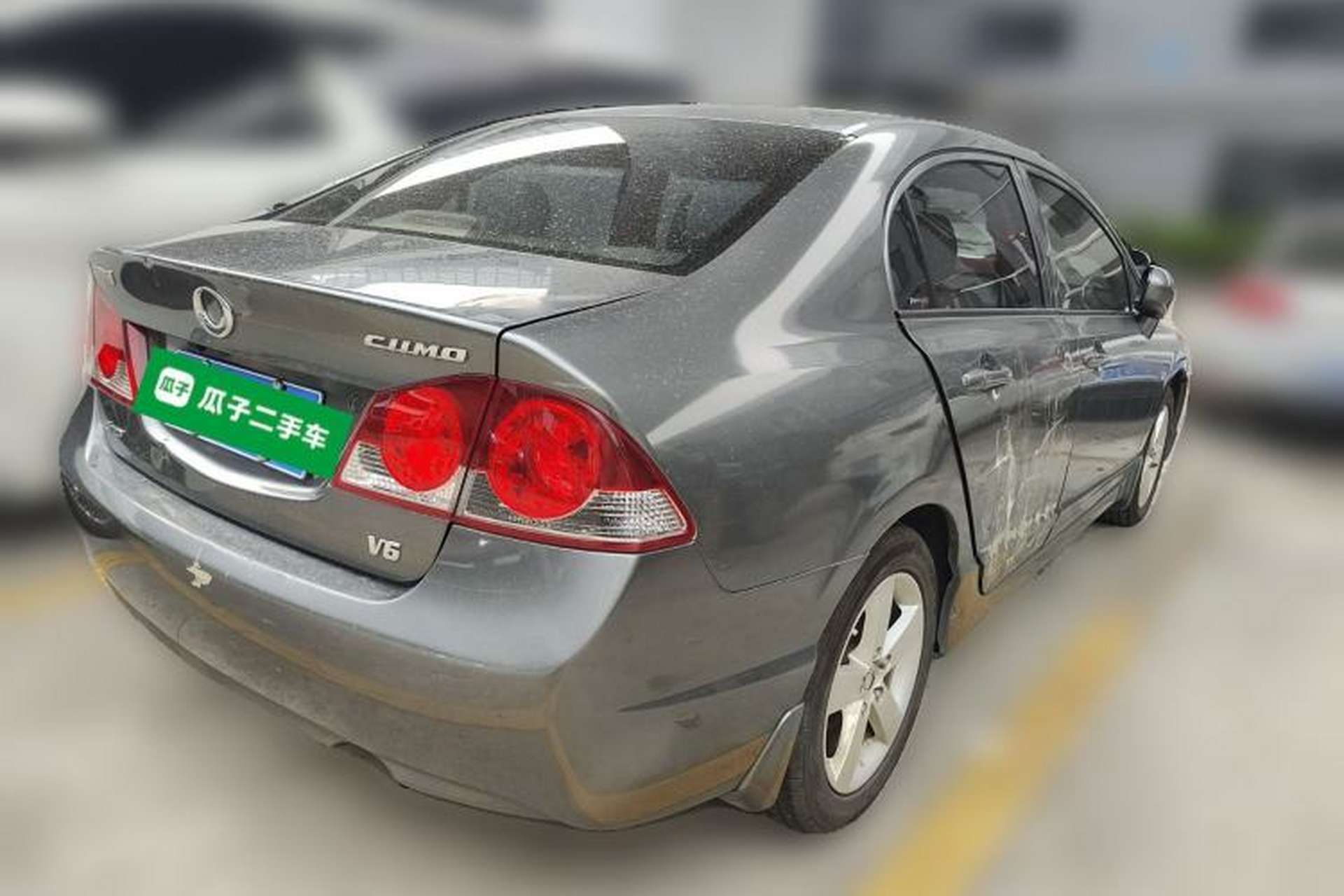 Used CIIMO 2012 1.8L Automatic Exterior 5
