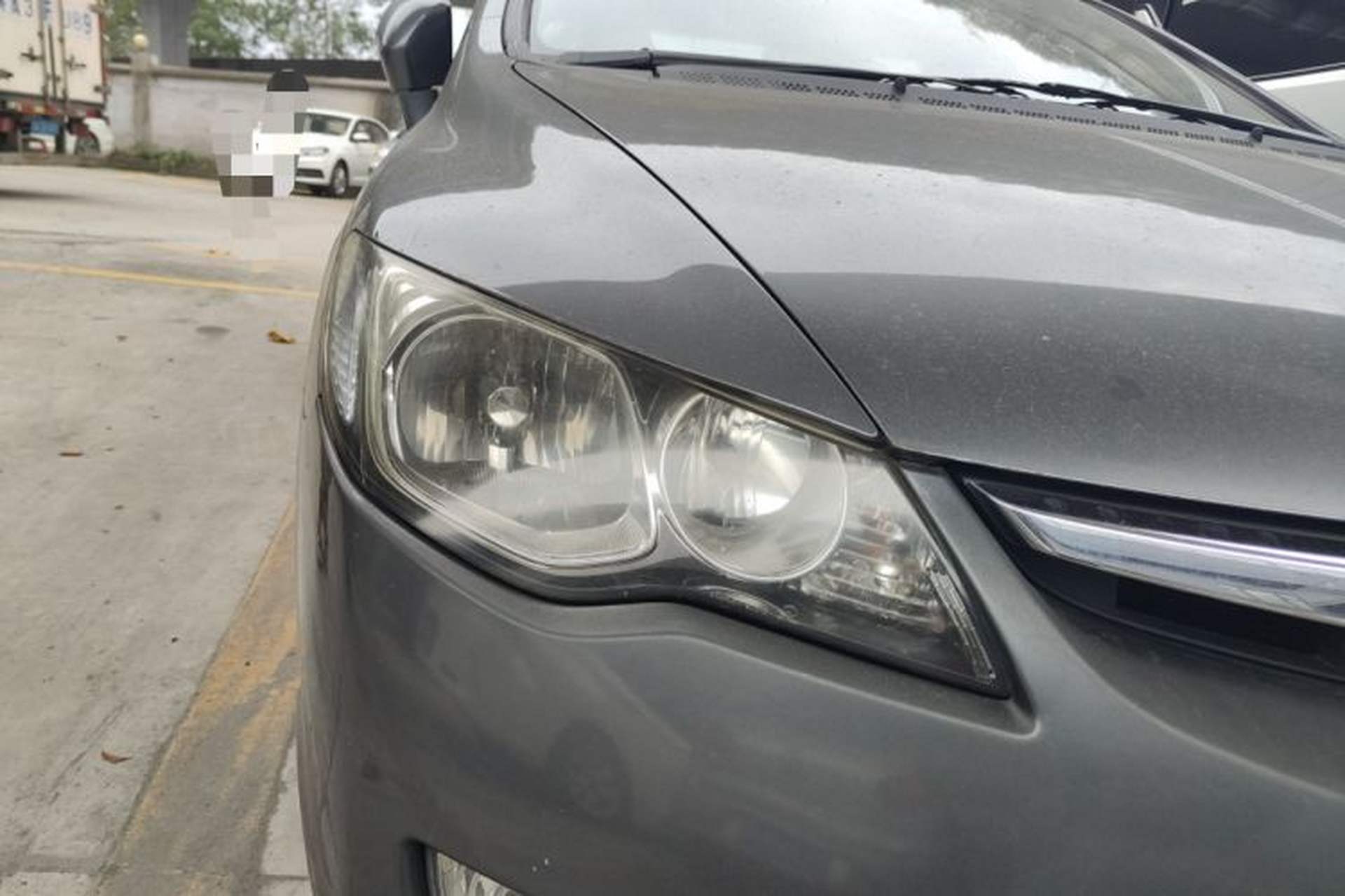 Used CIIMO 2012 1.8L Automatic Exterior 6