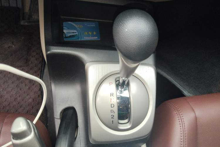 Used CIIMO 2012 1.8L Automatic Gear Lever