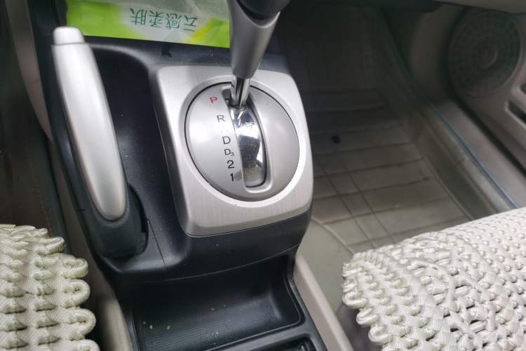 Used CIIMO 2012 1.8L Automatic Gear Lever