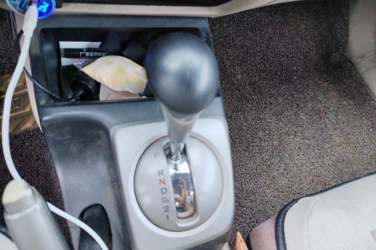Used CIIMO 2012 1.8L Automatic Gear Lever